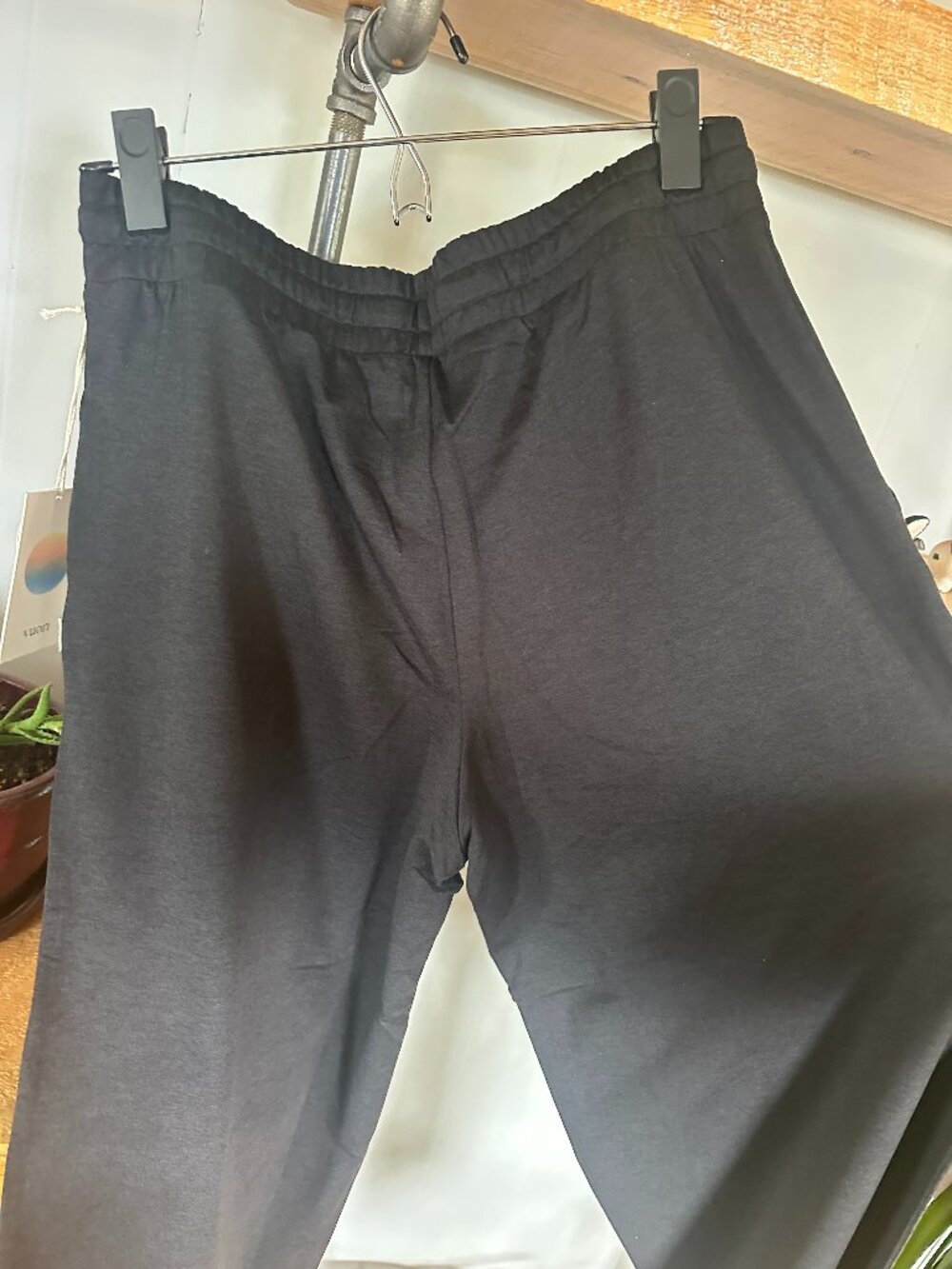 NWT Vuori Halo Essential Wideleg Pants Black Heather M - Picture 6 of 10